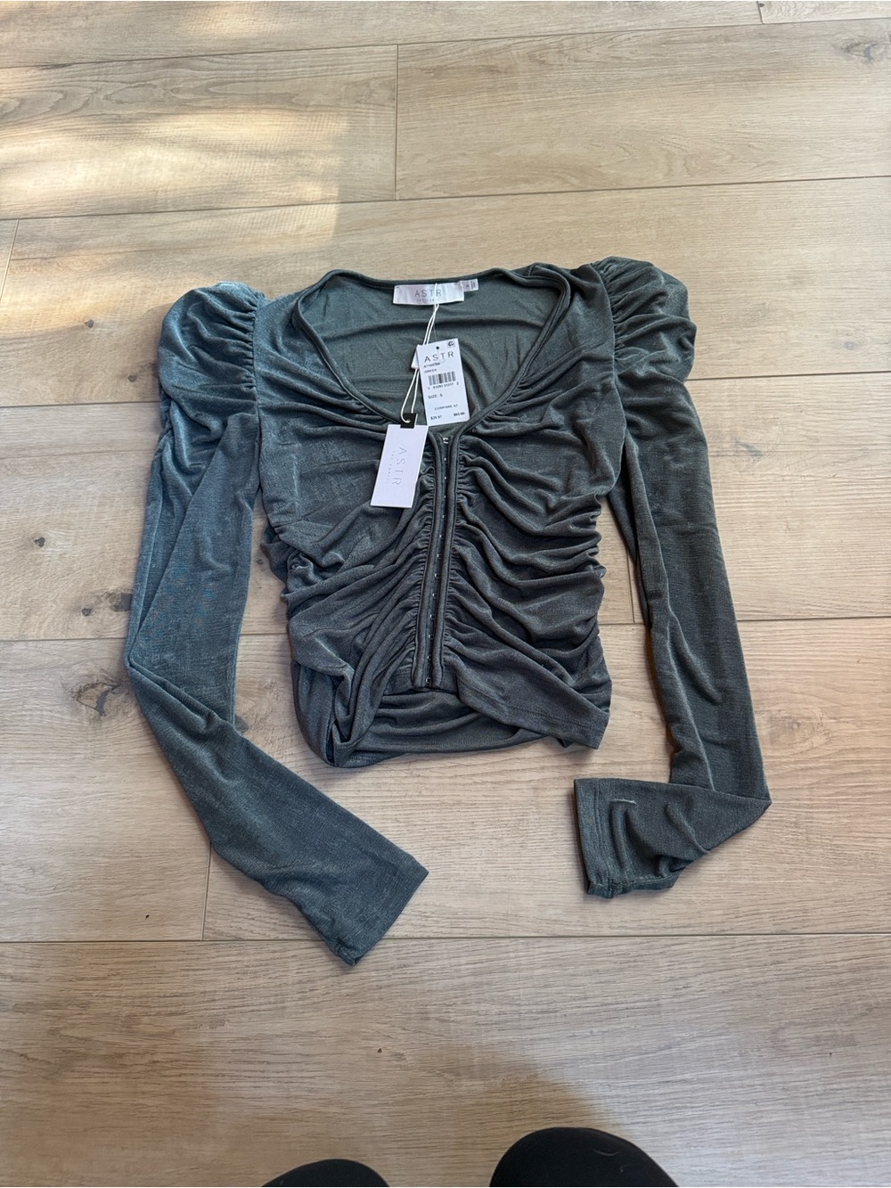 ASTR  Ruched Long Sleeve Crop Top with Front Latches